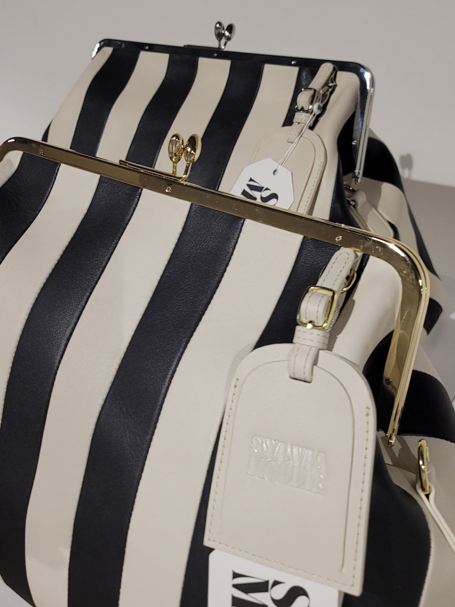 Embossed Premium Leather Kisslock Frame Bag