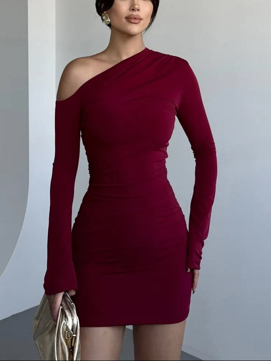Elegant solid color knitted long-sleeved dress for women