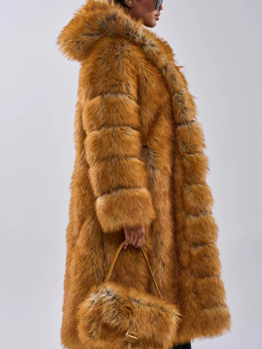 OLD MONEY FAUX FUR COAT