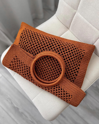 Chic Women's Woven Hollow Bag