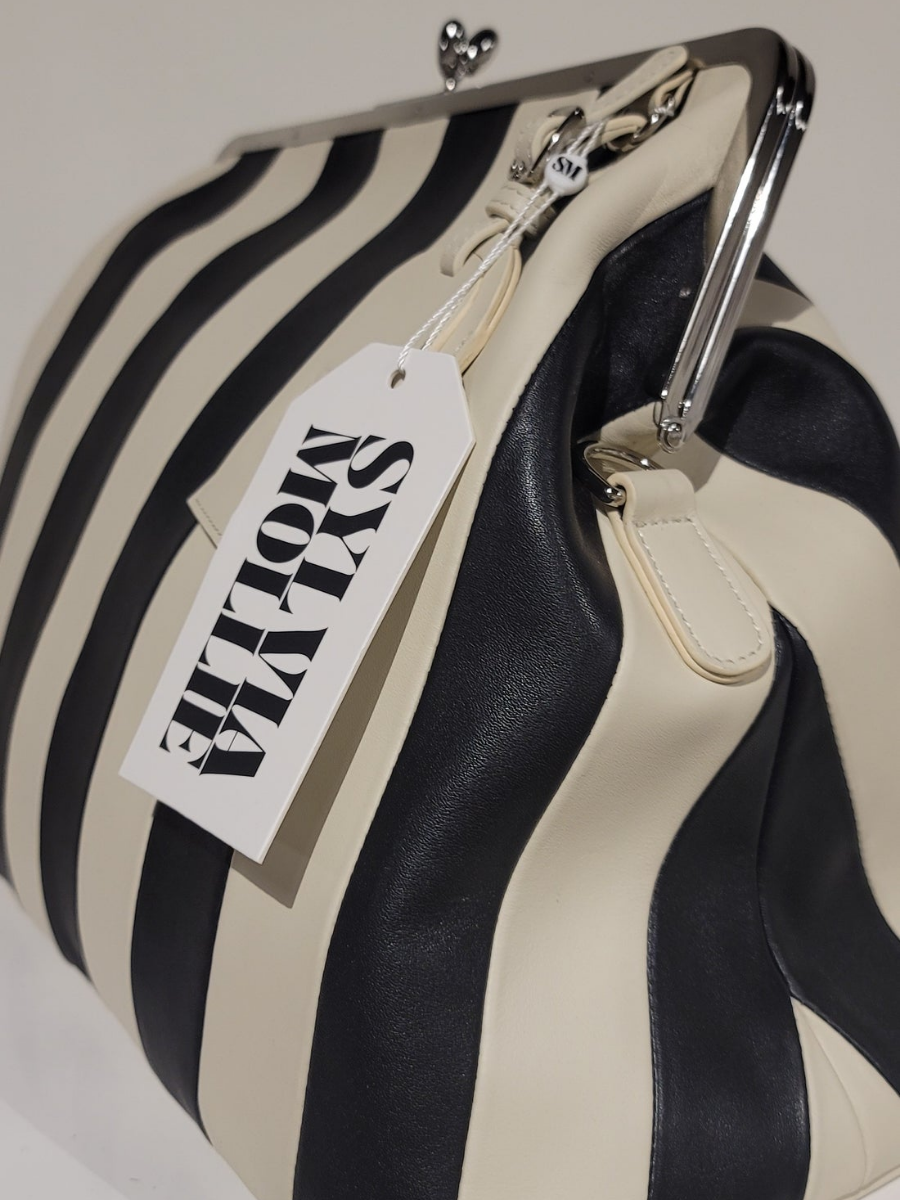 Embossed Premium Leather Kisslock Frame Bag